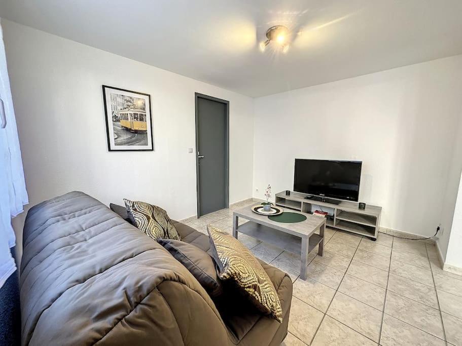 Spacieux T2 Tout Confort Tarbes Luaran gambar