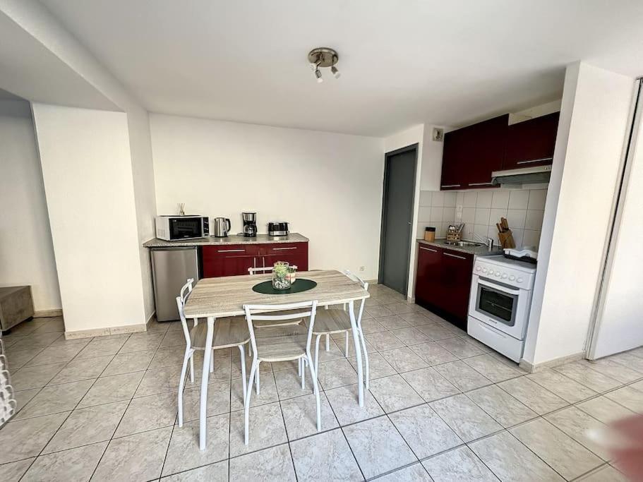 Spacieux T2 Tout Confort Tarbes Luaran gambar